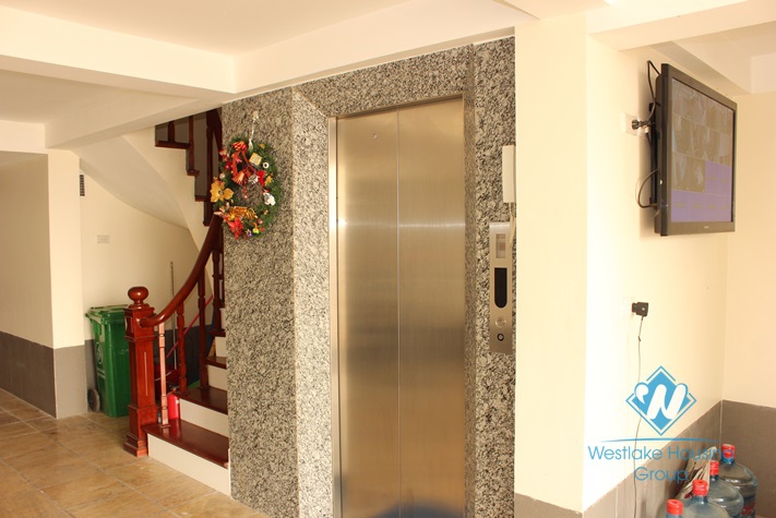 Modern 2-bedroom apartment available for lease in Xuan Dieu Street, Tay Ho, Hanoi